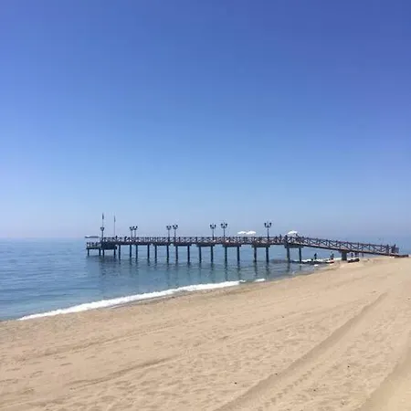 Puente Luxury Penthouse, Beachside & Sea Views Lejlighed *