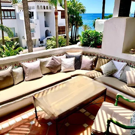 Puente Luxury Penthouse, Beachside & Sea Views Lejlighed