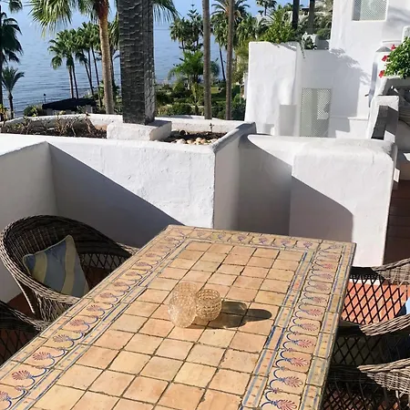 Апартаменты Puente Luxury Penthouse, Beachside & Sea Views