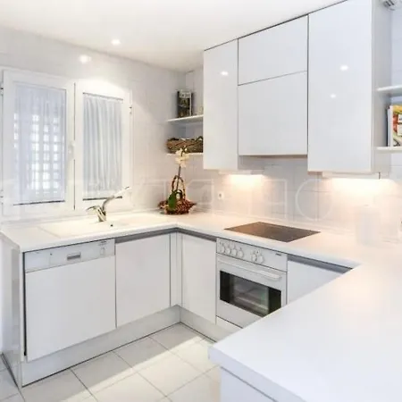 Puente Luxury Penthouse, Beachside & Sea Views Apartman *