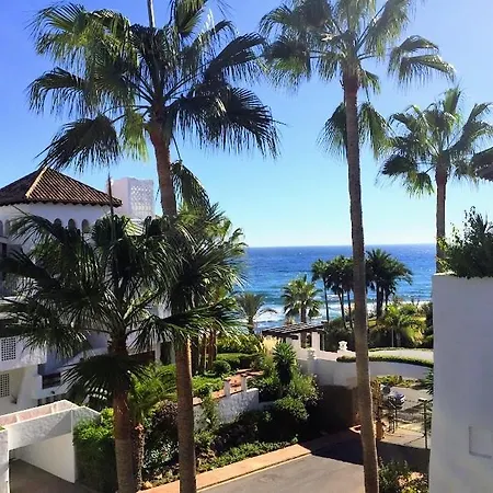 Puente Luxury Penthouse, Beachside & Sea Views *