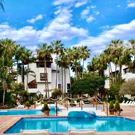 Puente Luxury Penthouse, Beachside & Sea Views Marbella