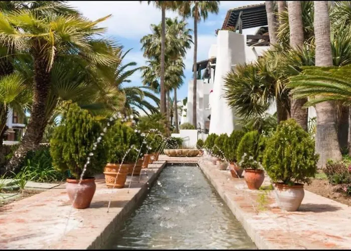 Puente Luxury Penthouse, Beachside & Sea Views 아파트