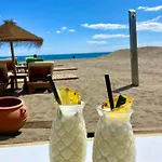 Puente Luxury Penthouse, Beachside & Sea Views Apartman Marbella