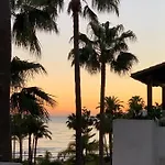 Apartman Puente Luxury Penthouse, Beachside & Sea Views *
