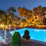 Apartman Puente Luxury Penthouse, Beachside & Sea Views