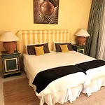 Puente Luxury Penthouse, Beachside & Sea Views * Marbella