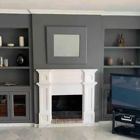 Puente Luxury Penthouse, Beachside & Sea Views 아파트 마르베야