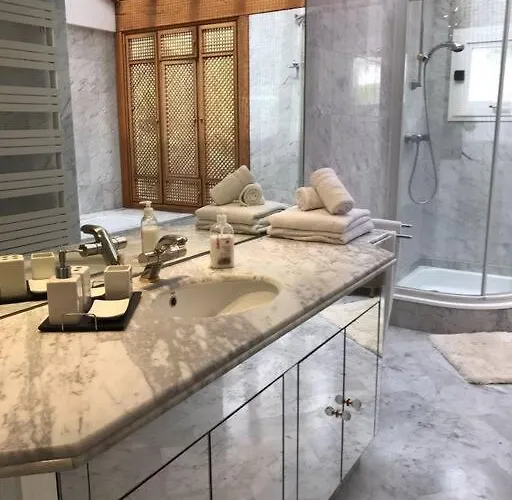 Puente Luxury Penthouse, Beachside & Sea Views Marbella